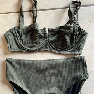 Ribbed Green Bikini